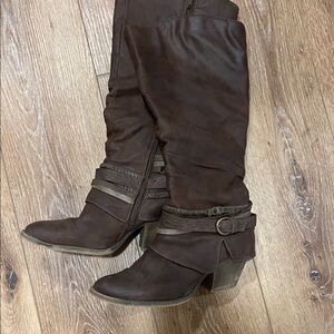 Pop Dark Brown Heeled Boots